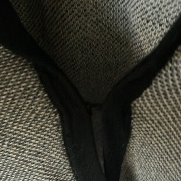 Banana Republic: Black/White Cardigan Sweater- Extra Fine Merino Wool Blend- L - Picture 15 of 16